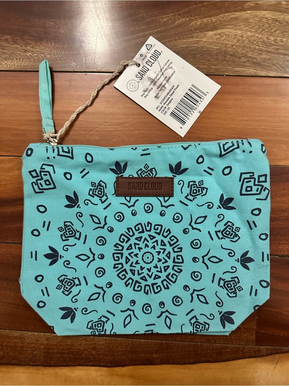 NWT. Sand Cloud Seaglass Teal Mandala Printed Pouch